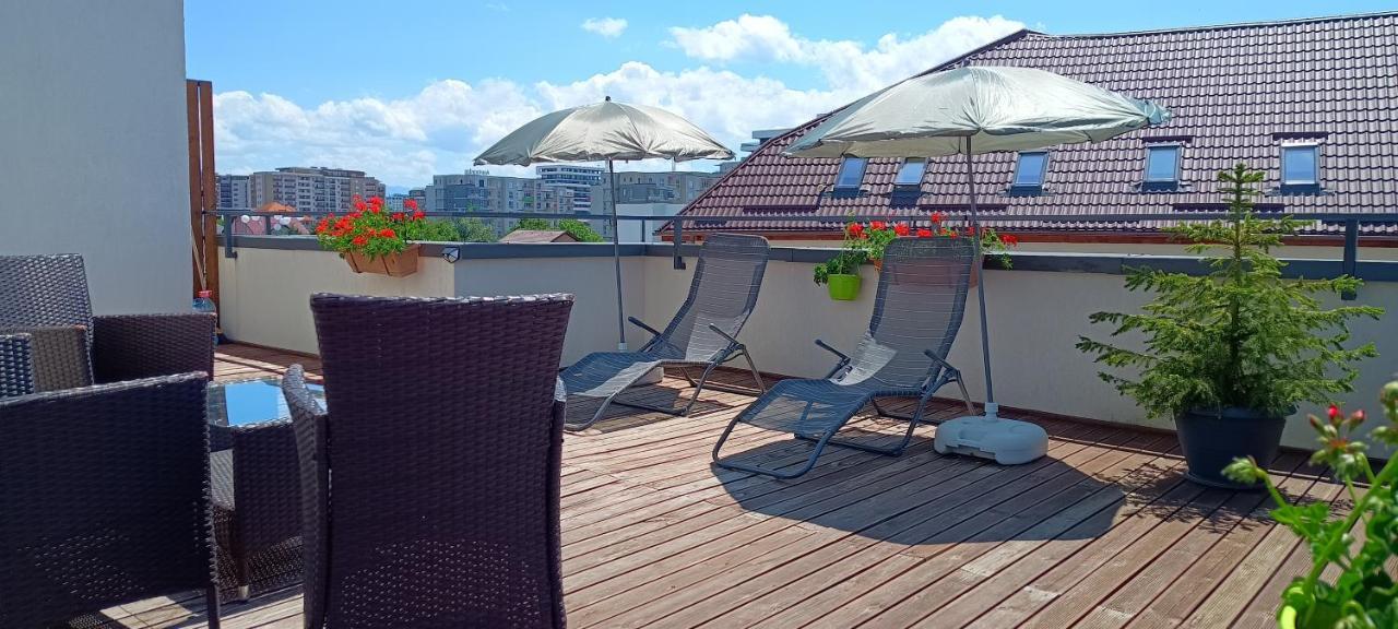 Ama Apartament Cu Terasa 50 Mp & Parcare Braşov Exterior foto